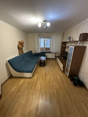 Сдам 1 ком ремонт мебель район ЗАЗ - фото 1