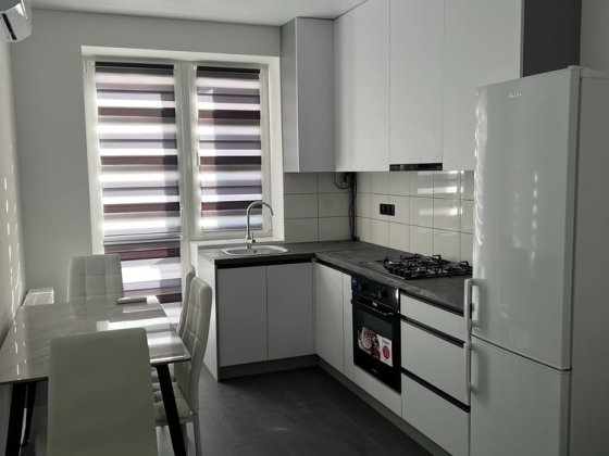 Оренда квартири 1 кімн.+ розкладний диван на кухні Єнківська Ужгород