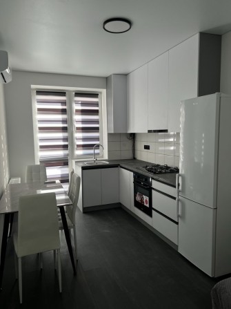 Оренда квартири 1 кімн.+ розкладний диван на кухні Єнківська - фото 1