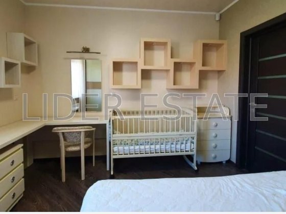 Велмарт 2-х кiмнатна квартира Ужгород