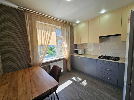 Комфортна квартира із сучасним ремонтом, Митниця-Річпорт Черкаси