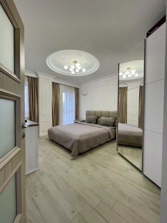 Довгострокова оренда двокімнатної квартири в ЖК в центрі - фото 1