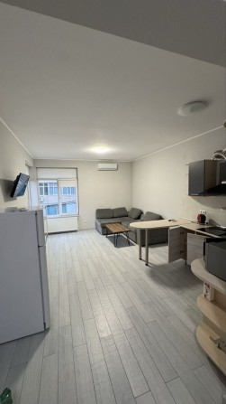 Оренда 1,5 кімнатеої квартири в центрі міста - фото 1