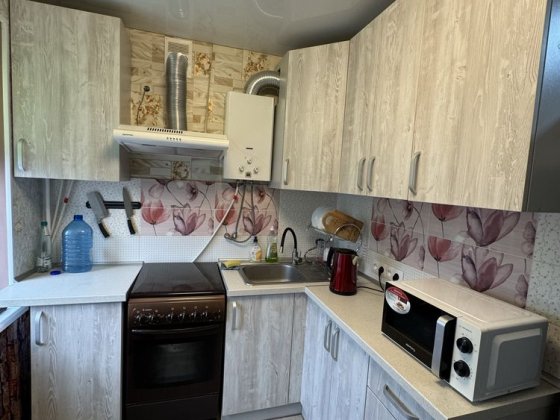 Здам 2х-кімнатну квартиру.Меблі,техніка.Світло не вимикають Чернигов