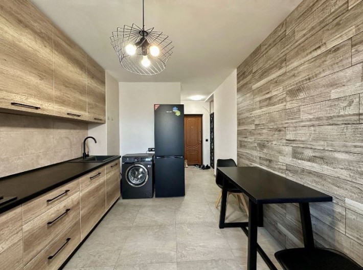 1- кімн. кв. з ремонтом, меблями та технікою - фото 1