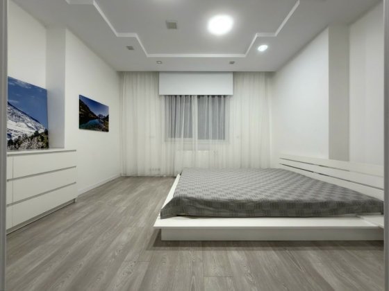 Глушкова 9в, генератор, Іподром, 7 пов, 2 спальні і велика вітальня Киев