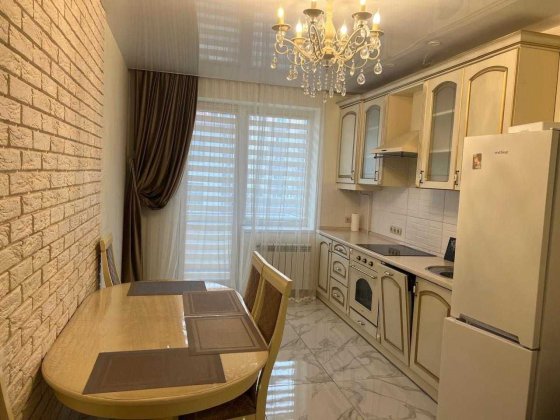 Оренда 2-х кімнатної квартири вул. О. Хіри Ужгород