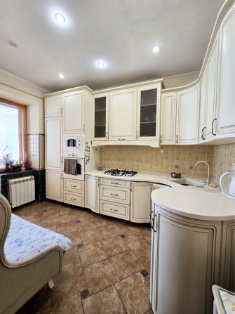 ЦЕНТР! Здам ПРОСТОРУ 3х кімнатну з ДВОРОМ, УНіВЕРСИТЕТСЬКА - Сковороди - фото 1