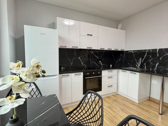 Оренда 2 кімнатної новобудови на Герцена в ЖК Парус Чернівці