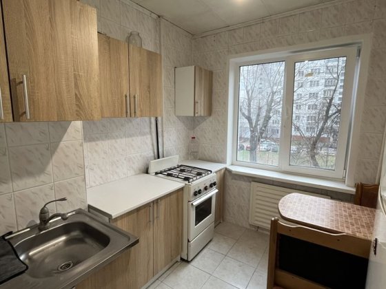 Здам 2 кімнатну квартиру по вул. Пятницька Чернигов