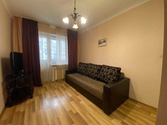 Здається 2х кім.кв.біля метро Героїв Дніпра 36 Б, 5хв Київ