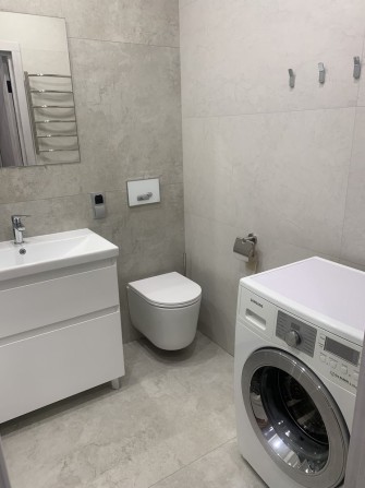 Сдам 1 ком .кв. в центре города ! - фото 1