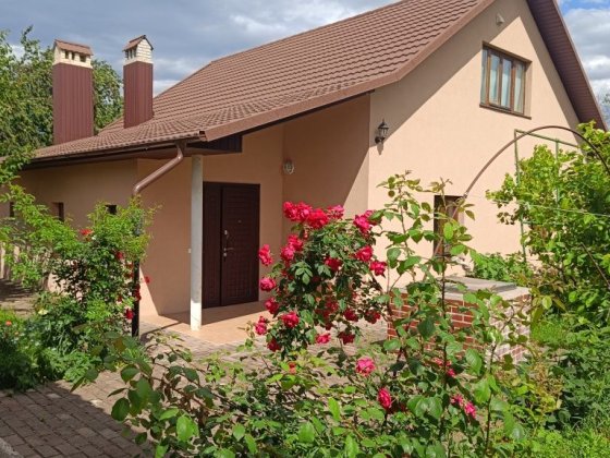 Довгострокова оренда будинку на Рощі Черновцы