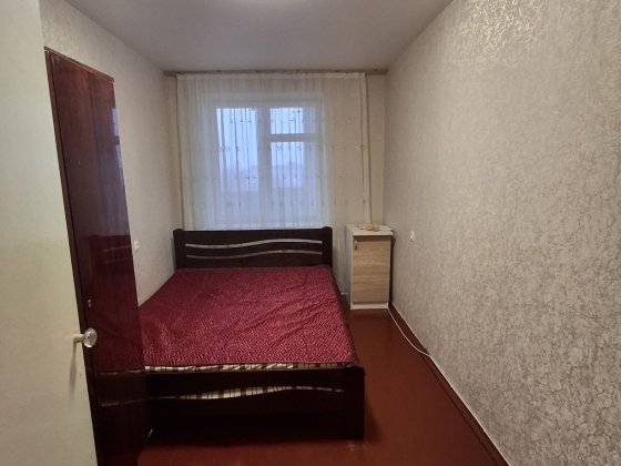 Вільна 2во кімнатна квартира Левка Лукьяненка Чернигов