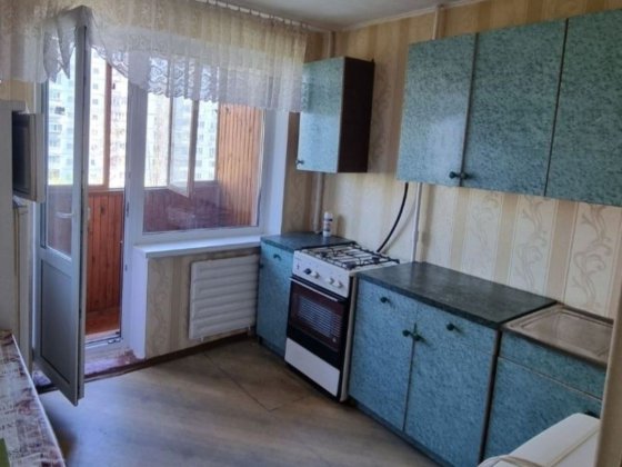 Без  комісії.  Пр.Оболонський  18Г. Однокімнатна.