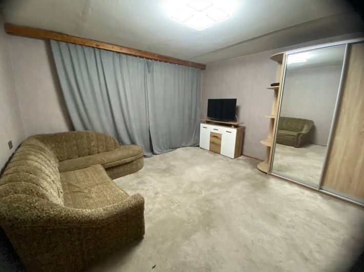 Здається 4 кімнатна квартира - фото 1