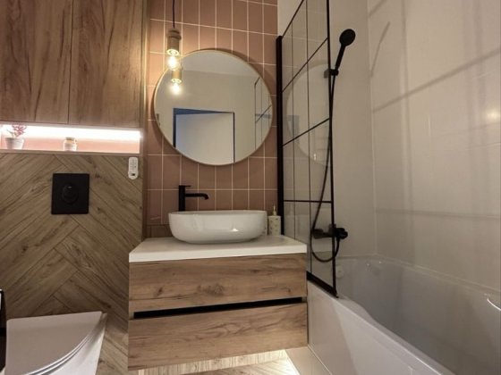 Пропонуємо до оренди квартиру  з авторським ремонтом в центрі міста! Черкаси