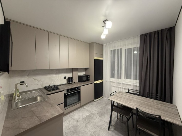 2х кім з євроремонтом на Воробкевича район гот.Черемош в Чернівцях - фото 1