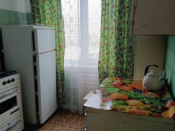 Світло не вимикають.Недорого!Здам  2х кімн кв в центрі Чернигов