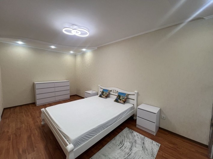 Оренда 2 кімнатної квартири на Поділлі . - фото 1