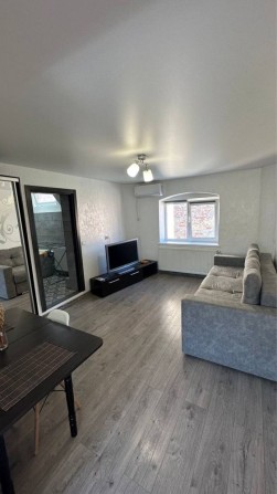 Оренда 1-но кімнатної студії, по вул. Кобилянська 4. - фото 1