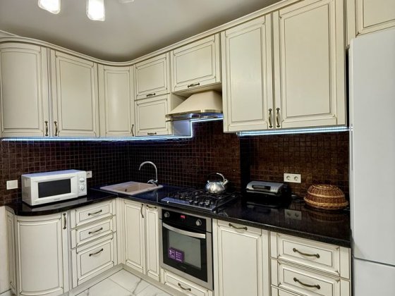 ВПЕРШЕ В ОРЕНДі! Оренда 2х НОВОБУДОВИ, ГОЛОВНА-ЧКАЛОва, є посудомийна! Чернівці