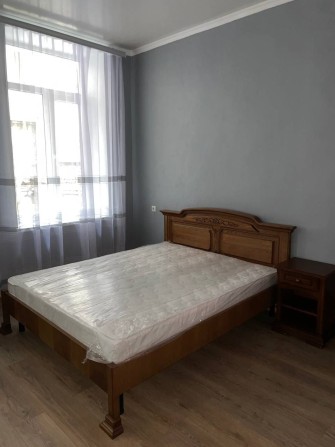 1 кімнатна з ремонтом в центрі - фото 1