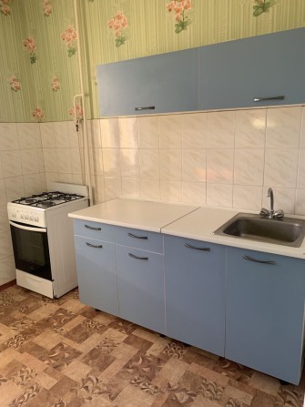 Сдам 1 ком . квартиру ! - фото 1