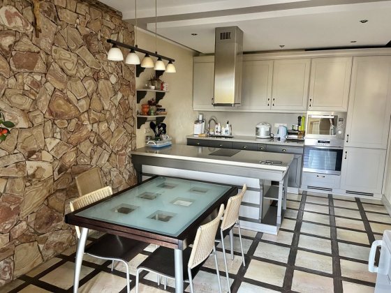 Оренда 3 кім.квартири вул. Розумовського м.Житомирська Київ