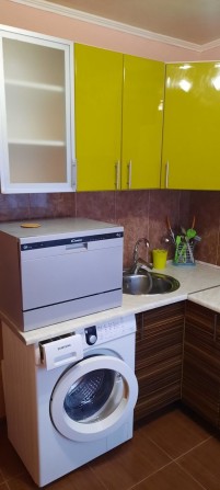 Оренда 1 кімнатної квартири Космонавтів - фото 1