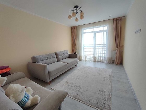 Оренда 3-кімн новобудови на вул. Руська (район меблі Майя) Чернівці