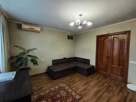 Довгострокова оренда двокімнатної квартири, вул. Чорновола 33 Черкассы