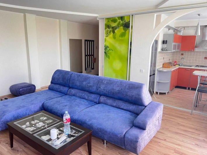 Здається в оренду 2-х кім. кв. вул.(Хрещатик 190 - фото 1