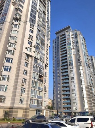 Оренда 2К .  М. Академмістечко 7 хв.  4 поверх. Паркінг . Генератор ! - фото 1