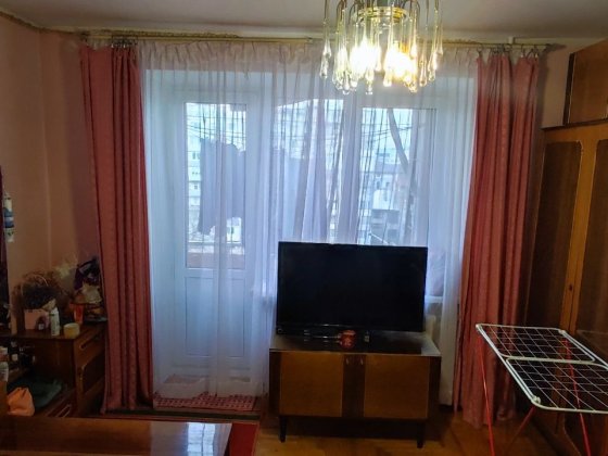 Здається 1-кімн. чешка на пр.Ентузіастів з меблями та технікою Чернівці