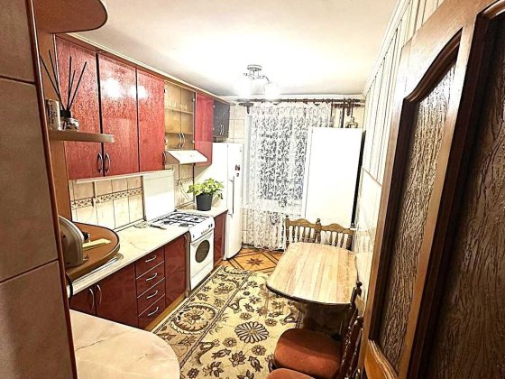 Оренда 3-кімнатної квартири. Мегацентр. Лічильник тепла. Чернигов