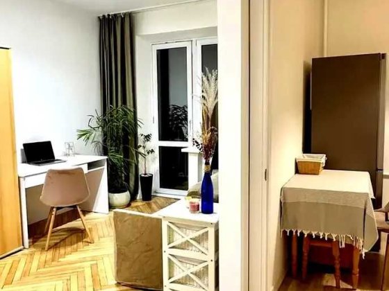 оренда квартири м.ДАРНИЦЯ Будівельників 29