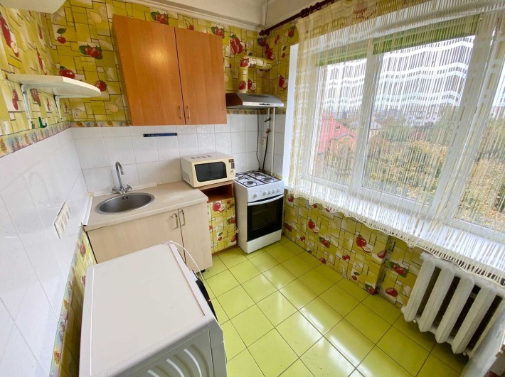 Фото реальні 1к 5/5пов. метро Нивки 7хв. метро Святошино 11хв пішки - фото 1