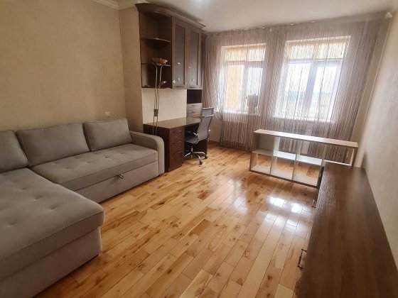 3- кімнатна квартира вул.Святотроїцька,94 Черкассы