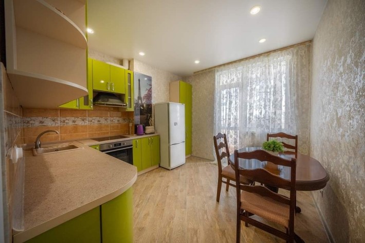 Оренда 2-х кімнатної квартири 52м² в центрі міста - фото 1