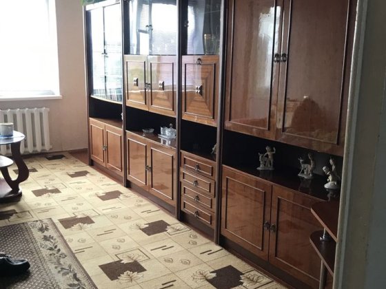 2-кімнатна квартира (2 кімнати в 3-кімнатній квартирі) Чернигов