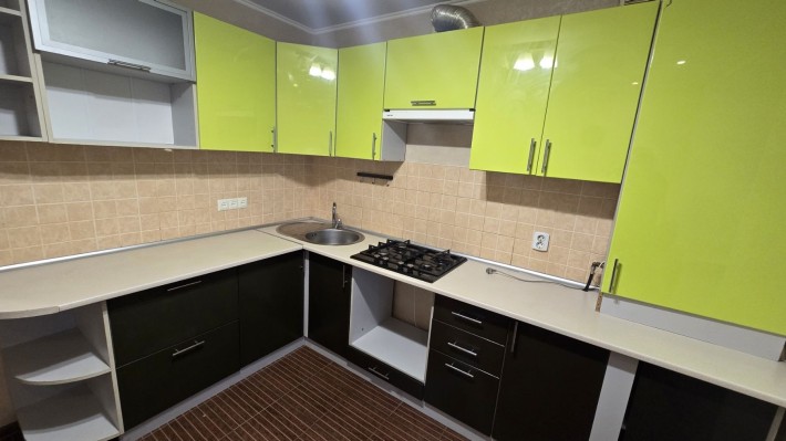 1км кВ Академічний. Можна з котиком - фото 1