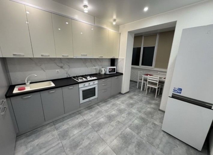 Оренда просторої квартири в новобудові на Митниці - фото 1