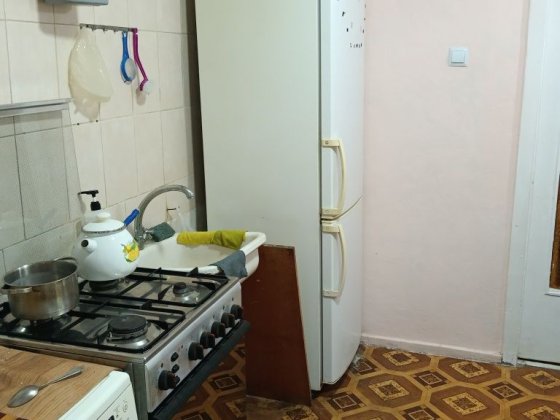 Сдам 3-х комнатную конец Слобожанського левый берег Днепр