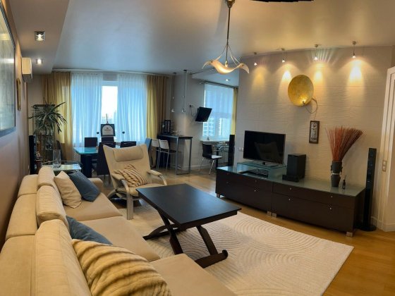 Довгостроково. 3 кімнатна квартира 124 м2 м. Голосіївська Киев