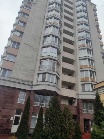 Здам 2 кімн. квартиру в 14 поверховій будівлі по вул. Шевченко 46 - фото 1