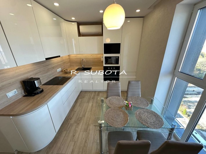 2.к. студия ЖК Лайт Хаус 65м2 Парк Шевченко Новодворянский Небо - фото 1