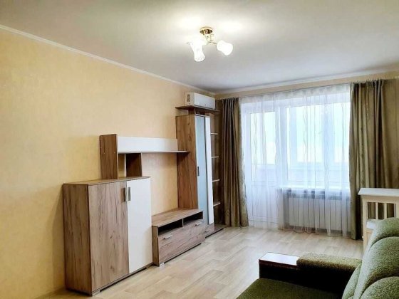 Сдам 2х комнатную квартиру на ул.Савкина 2 Днепр