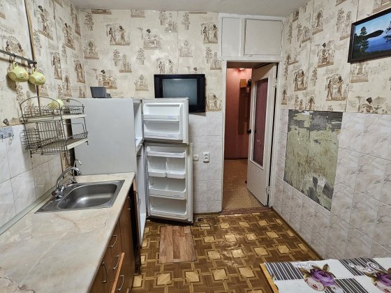 3-ая Правый Берег, 2/9; ул.Кияшко р-н Правобережного Сильпо .ГЭС Запорожье