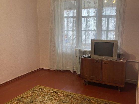 Шевченковский  район  ул. Краснова  1-но ком. квартира Запорожье